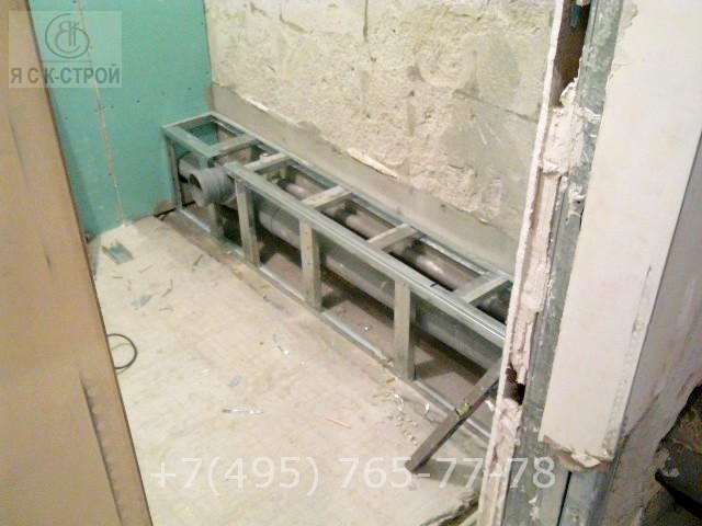Ремонт маленькой ванной комнаты - смонтировали короб под трубы